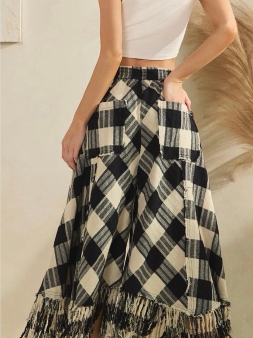 Oli & Hali Black and Cream Plaid Fringe wide-leg culotte pants! - Picture 2 of 3